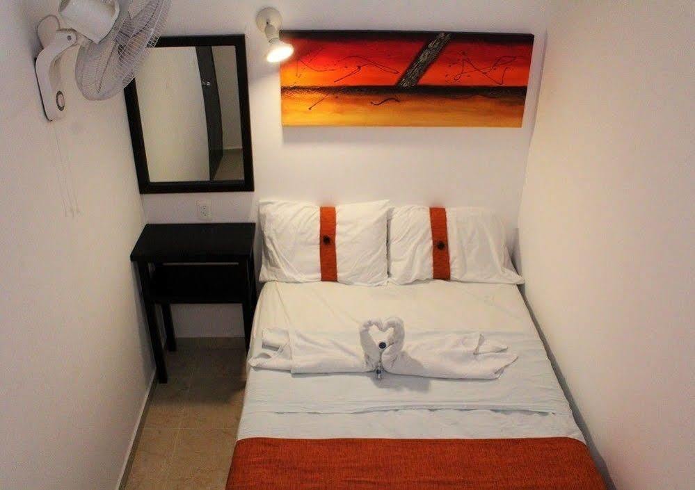 Gayser Apartamentos Вальядолид Экстерьер фото